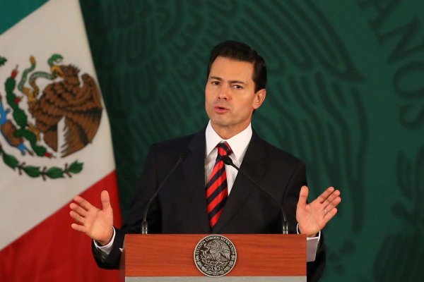 Энрике Пенья Ньето: Мексика не будет платить США за стену на границе