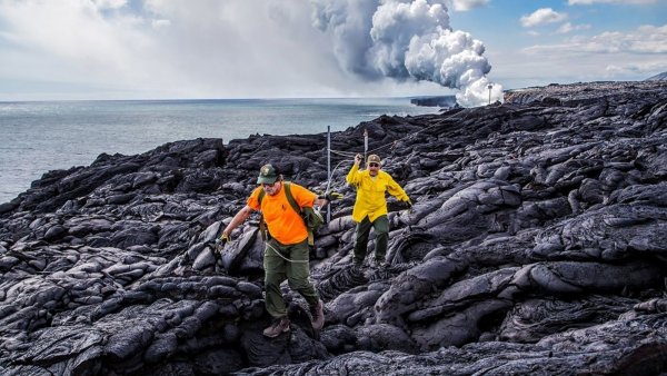 Потоки лавы на Гавайях вскоре уничтожат последний путь эвакуации