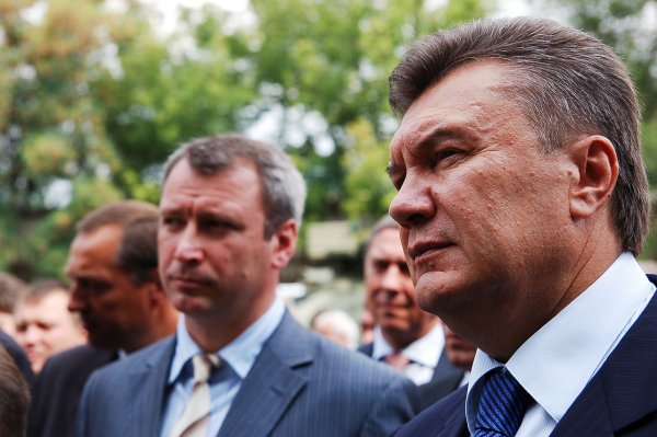 «Сжечь заживо»: Свидетель рассказал о попытках радикалов убить Януковича