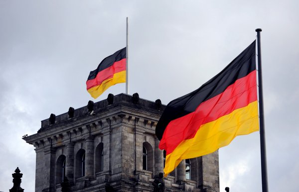 В ФРГ проверяют информацию о шпионаже немецкой разведки в Австрии