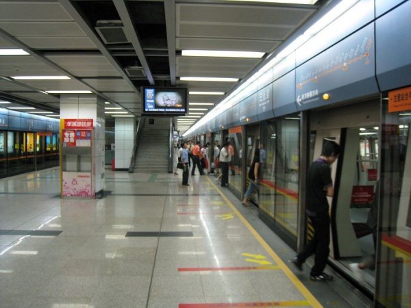 В метро Китая установят биометрическую идентификации лица