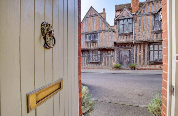 Маглы заплатят: Дом Гарри Поттера продаётся за 1 млн фунтов