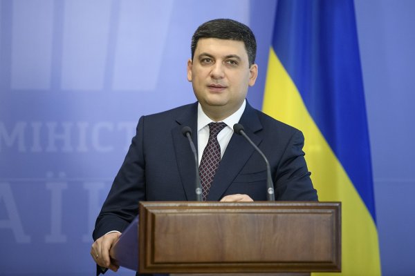 Гройсман пообещал «жёсткие решения» таможням Украины