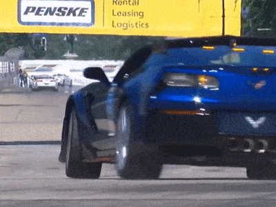 Видео: Топ-менеджер General Motors лично разбил Corvette ZR1 на гонке