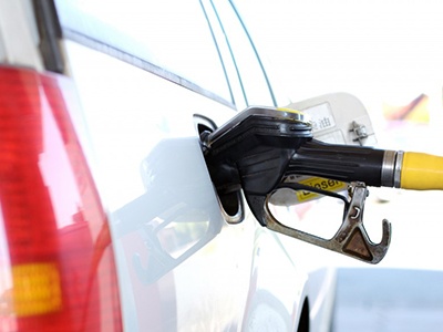 Россияне назвали виновных в росте цен на топливо