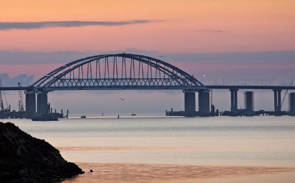 Аксенов называл курьезной ситуацию с «украинским» названием Крымского моста