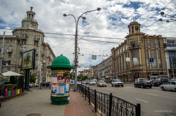 В Ростове-на-Дону мужчина развлекал пассажиров маршрутного такси