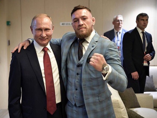 Нурмагомедов отреагировал на поступок Макгрегора публикацией фото с двойником Путина