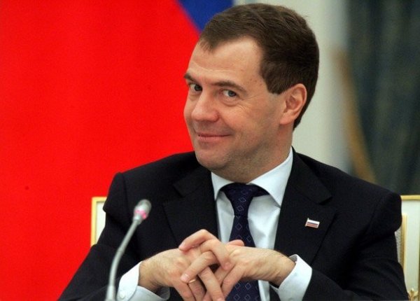 Дмитрий Медведев не может появляться на публике из-за спортивной травмы