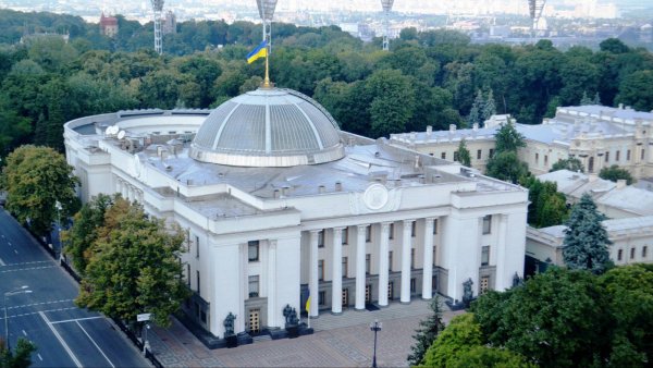 Рада: Запрет на транспортное сообщение с Россией «добьет» Украину