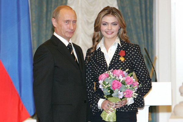 Разин: Новая избранница Путина вдохновит его на улучшение уровня жизни в стране