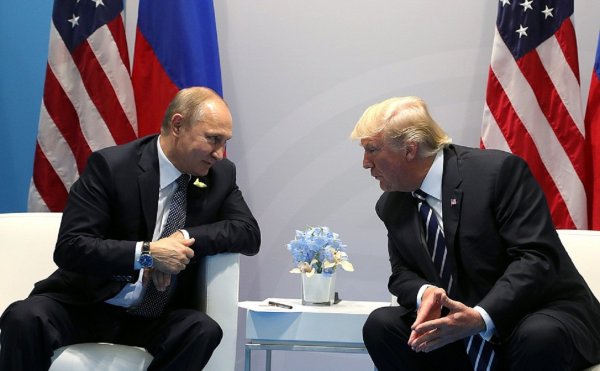 Трамп испугался Путина и захотел дружить с Россией