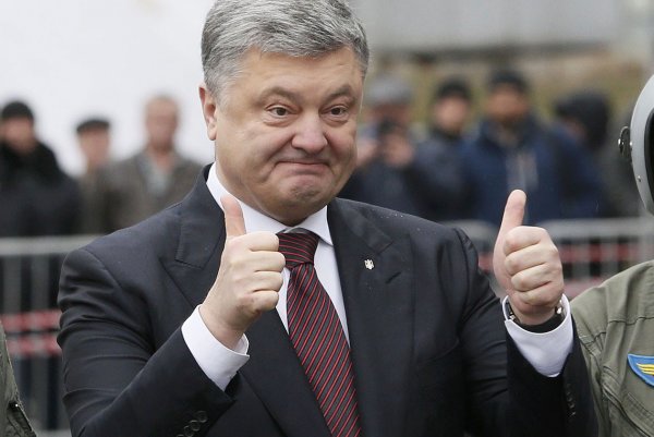 Порошенко уверен, что Украину никто не остановит