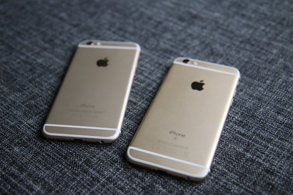 «Просто почистить»: Эксперт раскрыл обман ремонтников с зарядкой iPhone