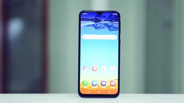 Эксперты назвали альтернативу новому смартфону Samsung Galaxy M20