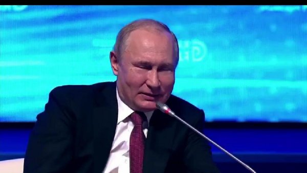 «Где наш Путин?»: Наблюдатели уличили двойника президента в несхожести