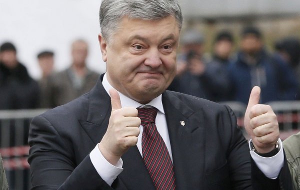 Отдал Вове Украину: Рейтинги Порошенко взлетели после копирования стиля Путина