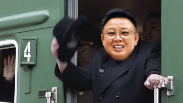 Ким Чен Ир приедет с того света. В ДВФУ перепутали Ким Чен Ына с его отцом