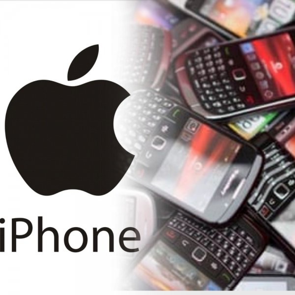 «Кнопочная звонилка» лучше? Россияне объяснили падение продаж iPhone на 17%