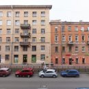 Трещину на фасаде дома по улице Александра Невского залили монтажной пеной