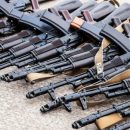 В Ижевске автоматы Калашникова перевозят без предосторожностей