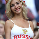 Британцы сравнили футбольных фанаток России и Саудовской Аравии