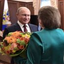 Путин лично поздравил первую женщину-космонавта Терешкову с юбилеем полета