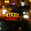 Московский таксист прокатил исландца за 50 тыс рублей Московский таксист прокатил исландца за 50 тыс рублей