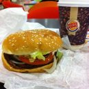 Burger King не будет платить женщинам, «залетевшим» от футболистов Burger King не будет платить женщинам, «залетевшим» от футболистов