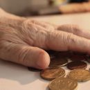 Поздний выход на пенсию в России хотят поощрить финансово Поздний выход на пенсию в России хотят поощрить финансово