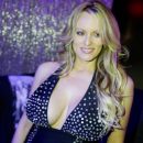 Подавшая на Трампа в суд порноактриса была арестована в стриптиз-клубе