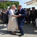 На главу МИД Австрии посыпались проблемы после танца с Путиным