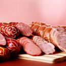Милонов предложил запретить называть «колбасой» продукты, содержащие менее 50% мяса