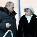Владимир Путин поздравил Алису Фрейндлих с днем рождения Владимир Путин поздравил Алису Фрейндлих с днем рождения