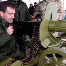 Медведев стремится «пойти войной на Донбасс», вместо Белоруссии: посол Бабич спешно уехал из Минска