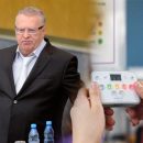 Пуль — и вопрос решен: Жириновский нашел простой способ избежать протестов в Екатеринбурге Пуль — и вопрос решен: Жириновский нашел простой способ избежать протестов в Екатеринбурге