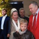 …но все-таки они вместе: Жириновский и Зюганов тащат в политику внуков и детей не думая о «пользе делу»